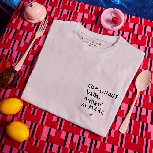 T-shirt Andrò al mare nera - Linea Daria