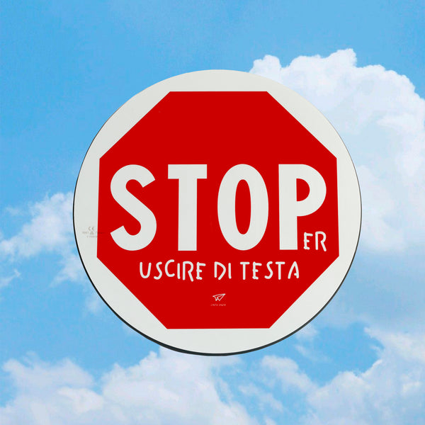 Road sign Stop round